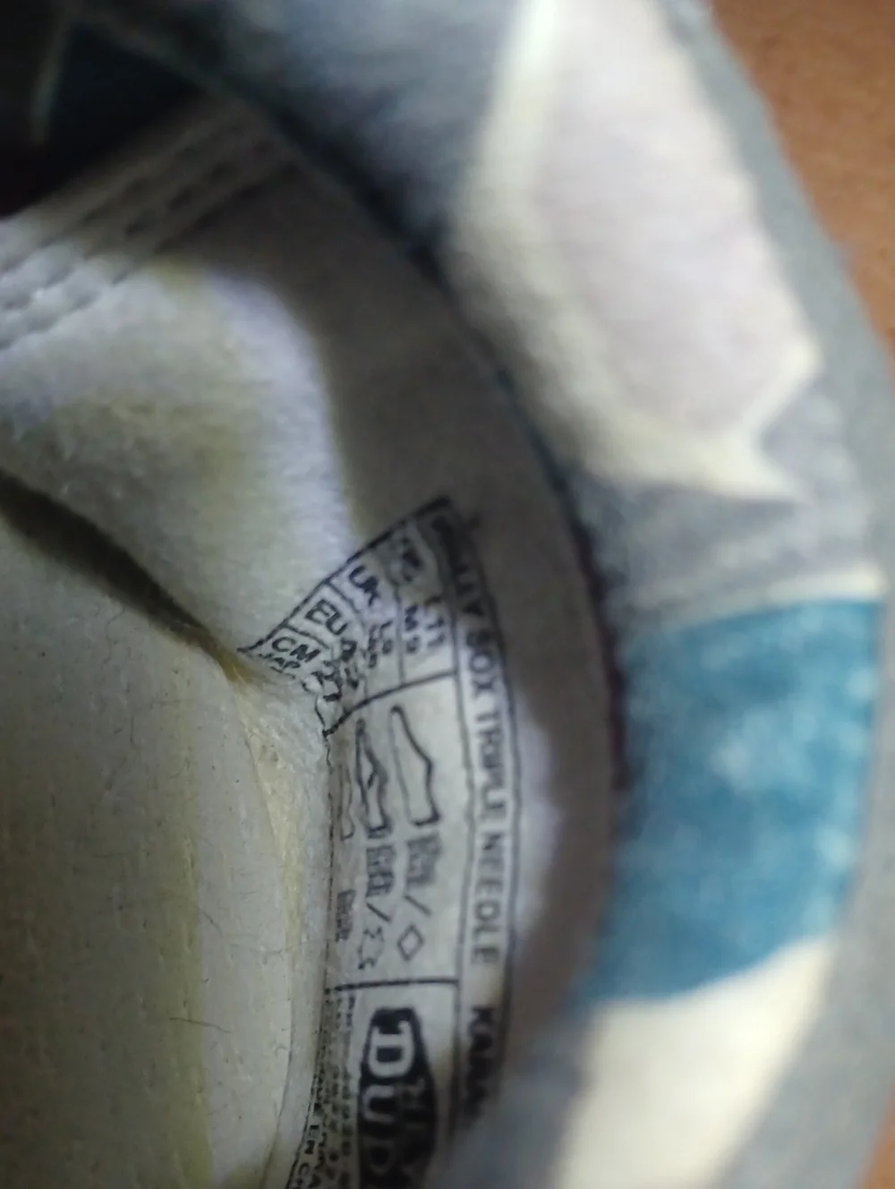 Unisex Hey Dudes Women Sz11 Men Sz9